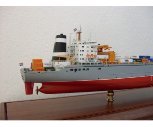 Containership "Hollandia"